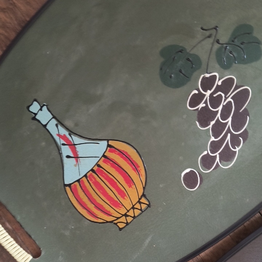 Vintage Decorative Trays with Floral and Fruit Designs - Picture 6 of 6